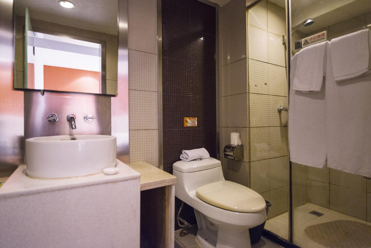 Motel Chongqing Jiefangbai Hongyadong Pedestrian Street 外观 照片