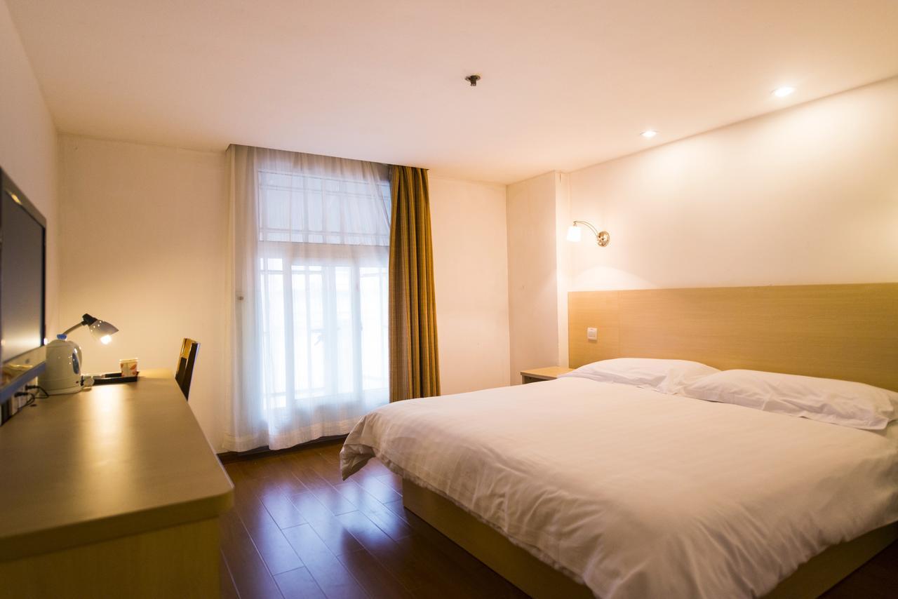 Motel Chongqing Jiefangbai Hongyadong Pedestrian Street 外观 照片