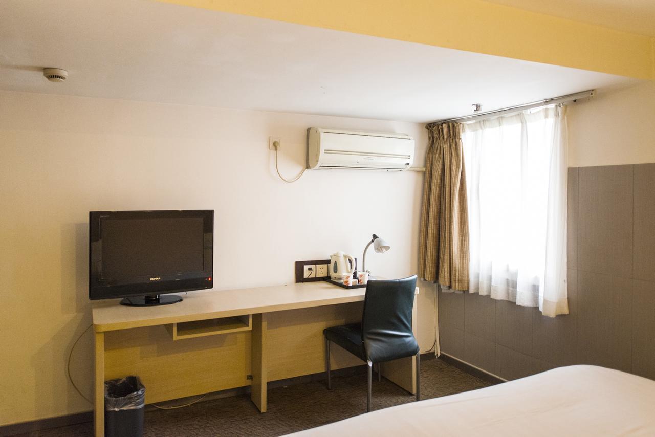 Motel Chongqing Jiefangbai Hongyadong Pedestrian Street 外观 照片