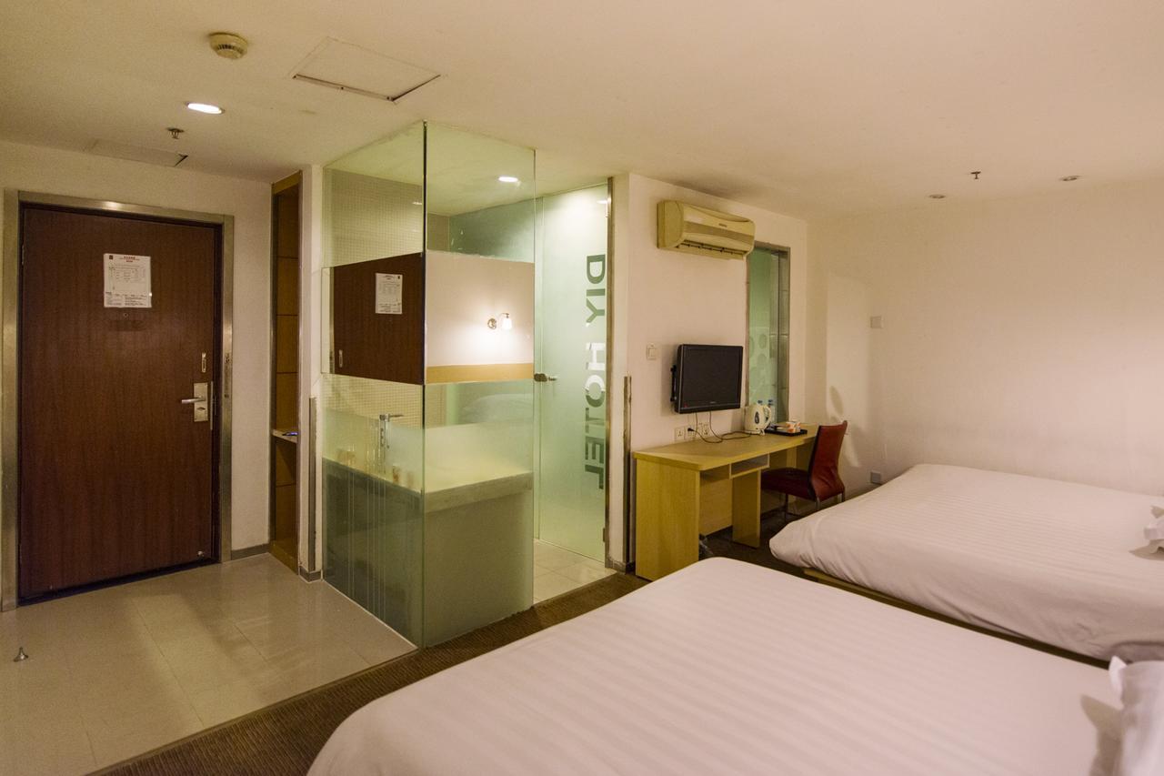 Motel Chongqing Jiefangbai Hongyadong Pedestrian Street 外观 照片