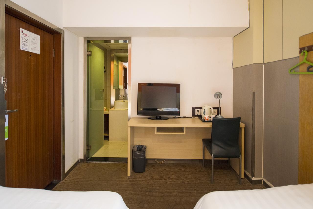 Motel Chongqing Jiefangbai Hongyadong Pedestrian Street 外观 照片